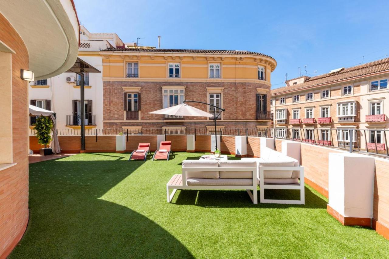 Gran Terraza Con Vistas A Calle Larios มาลากา ภายนอก รูปภาพ